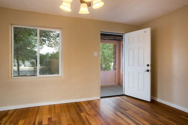 5201 Grande Drive NW, Albuquerque, NM 87107