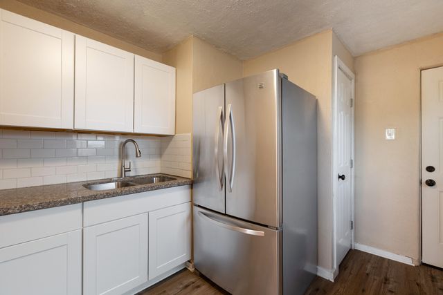 5201 Grande Drive NW, Albuquerque, NM 87107