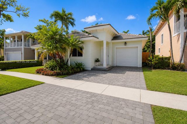 3496 NE 3rd Dr, Homestead, FL 33033