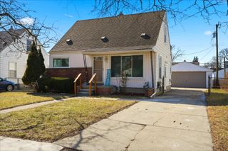 7077 Deering Street, Garden City, MI 48135