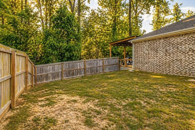 425 COLONIAL HEIGHTS DR, Munford, TN 38058