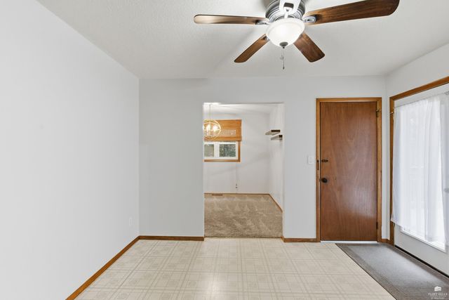 2412 Anderson Avenue, Manhattan, KS 66502