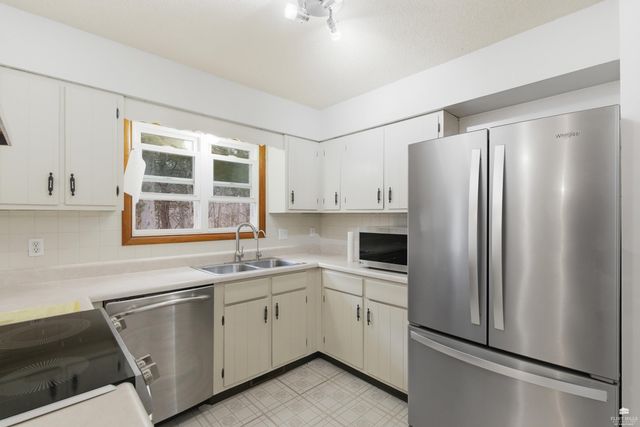 2412 Anderson Avenue, Manhattan, KS 66502