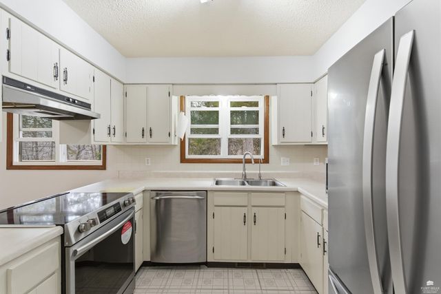 2412 Anderson Avenue, Manhattan, KS 66502