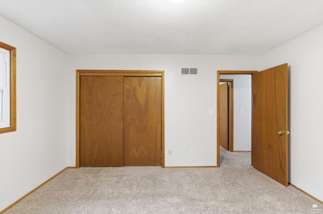 2412 Anderson Avenue, Manhattan, KS 66502