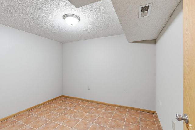 2412 Anderson Avenue, Manhattan, KS 66502