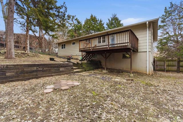 2412 Anderson Avenue, Manhattan, KS 66502