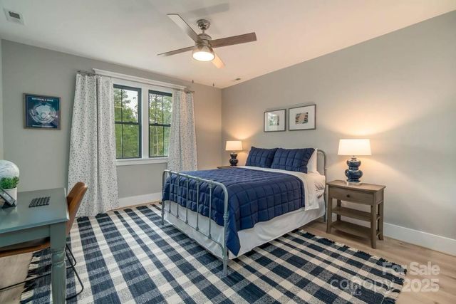 5745 Lake Pointe Drive, Granite Falls, NC 28630