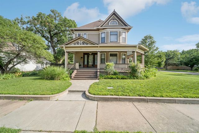 1919 W Douglas Ave, Wichita, KS 67213