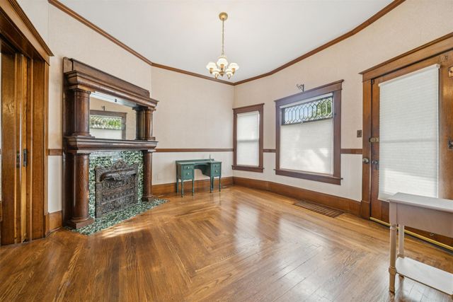 1919 W Douglas Ave, Wichita, KS 67213