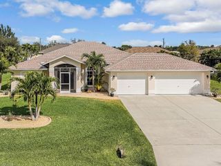 2931 NW 18th TER, Cape Coral, FL 33993