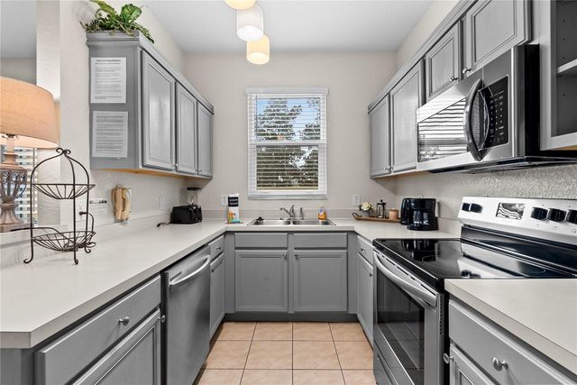 417 LA MIRAGE STREET, Davenport, FL 33897