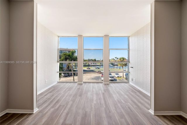 701 Three Islands Blvd 316, Hallandale Beach, FL 33009