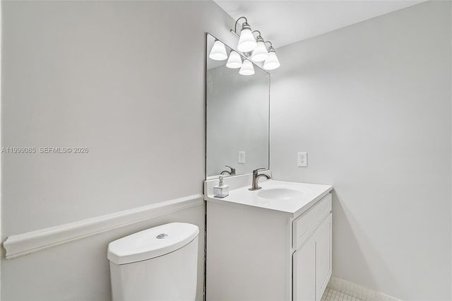 701 Three Islands Blvd 316, Hallandale Beach, FL 33009