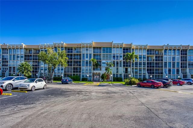 701 Three Islands Blvd 316, Hallandale Beach, FL 33009