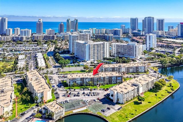 701 Three Islands Blvd 316, Hallandale Beach, FL 33009