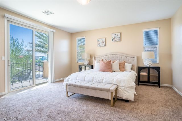 7733 Harthill Park Avenue, Las Vegas, NV 89113
