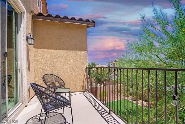 7733 Harthill Park Avenue, Las Vegas, NV 89113