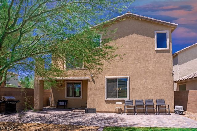 7733 Harthill Park Avenue, Las Vegas, NV 89113
