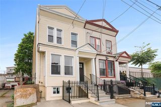 33 Emmet Street, Newark, NJ 07114