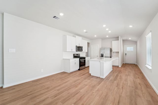 408 Sunrise Ranch Drive, Montgomery, TX 77316