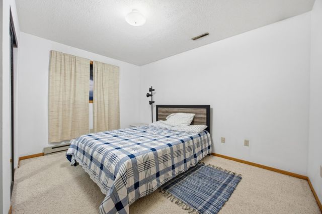 1523 28 Avenue S, Fargo, ND 58103