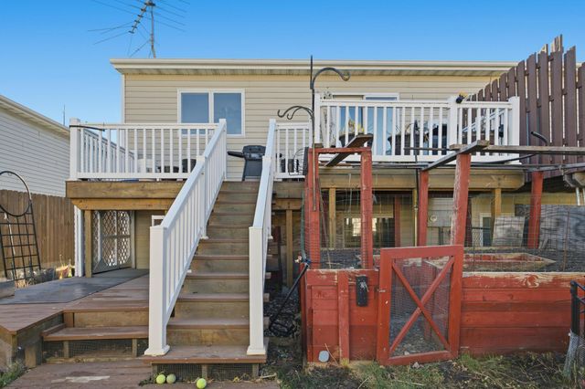 1523 28 Avenue S, Fargo, ND 58103