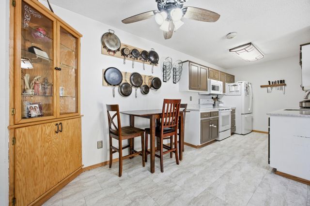 1523 28 Avenue S, Fargo, ND 58103