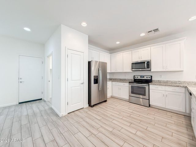 1741 W POLLACK Street, Phoenix, AZ 85041