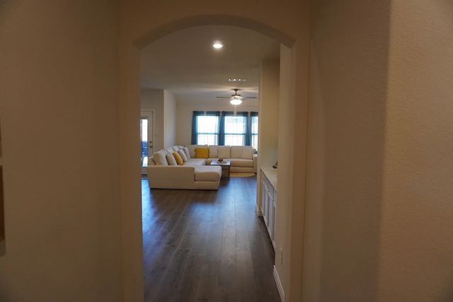 9721 Elk Falls Lane, Aubrey, TX 76227