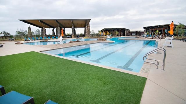 9721 Elk Falls Lane, Aubrey, TX 76227