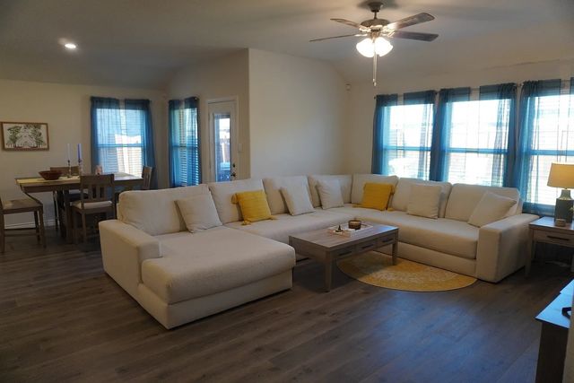 9721 Elk Falls Lane, Aubrey, TX 76227