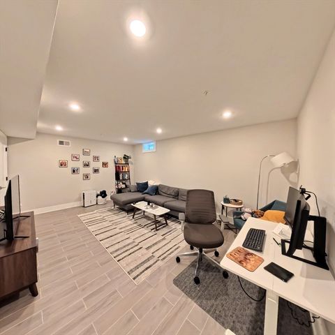 70 Gore Street 1, Cambridge, MA 02141