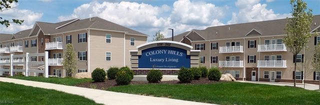 558 Colony Park 301, Tallmadge, OH 44278