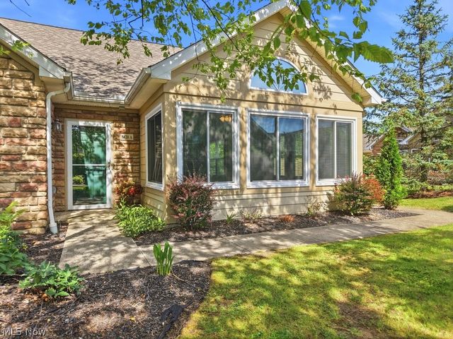 5620 Emerald Ridge Pky 5A, Solon, OH 44139
