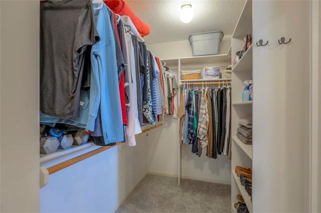 18235 W 156 Street, Olathe, KS 66062