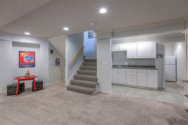 18235 W 156 Street, Olathe, KS 66062