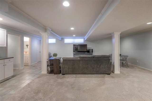 18235 W 156 Street, Olathe, KS 66062