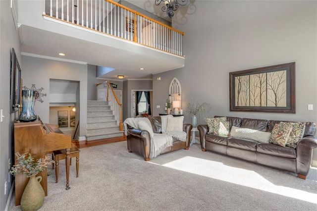 18235 W 156 Street, Olathe, KS 66062