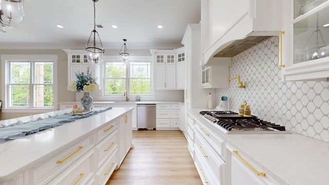 840 A T Dean Road, Harrodsburg, KY 40330