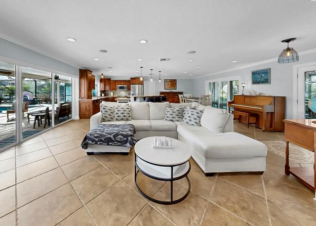 6317 COCOA LANE, Apollo Beach, FL 33572