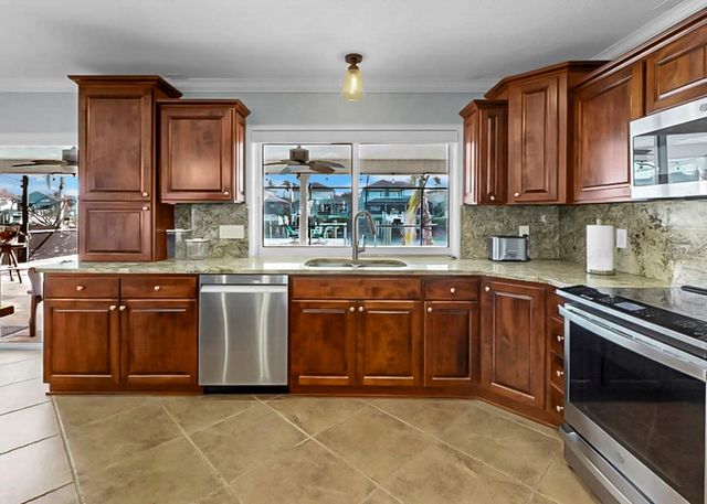 6317 COCOA LANE, Apollo Beach, FL 33572