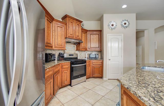 13312 Highland Lake Lane, Pearland, TX 77584
