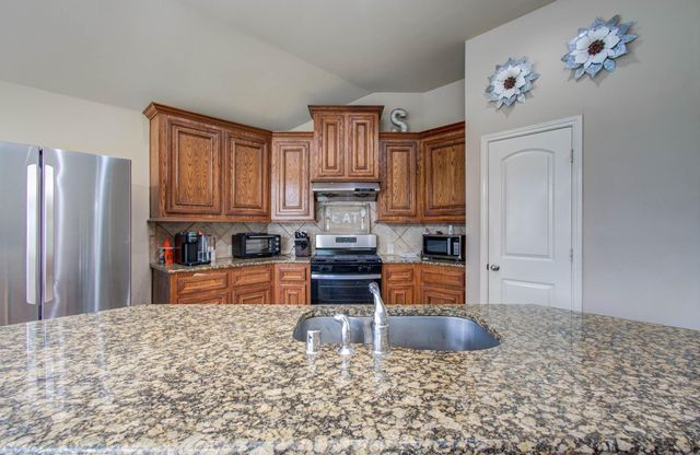 13312 Highland Lake Lane, Pearland, TX 77584