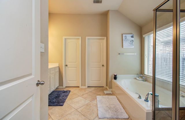 13312 Highland Lake Lane, Pearland, TX 77584