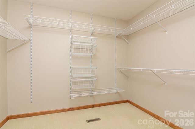 299 Carriage Summitt Way, Hendersonville, NC 28791