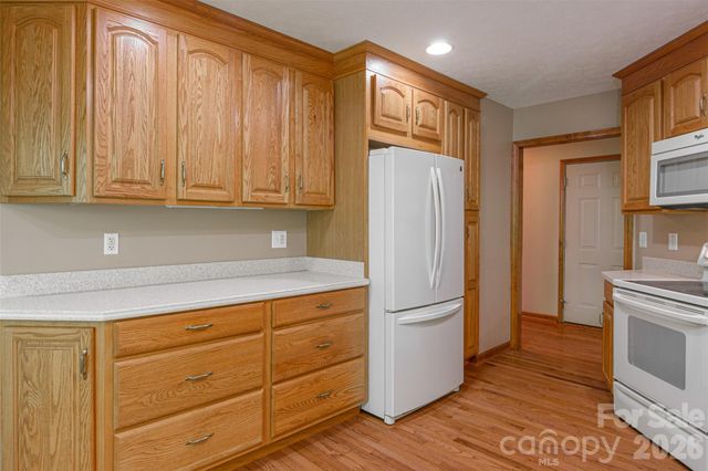 299 Carriage Summitt Way, Hendersonville, NC 28791