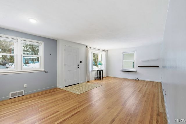 509 Bronson Road, Geddes, NY 13219