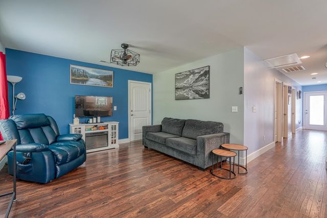159 Wynette Way, Inman, SC 29349