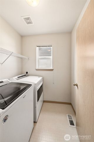 16425 39th Avenue E, Tacoma, WA 98446